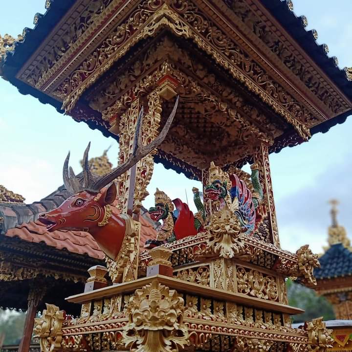 Pelinggih Mejang Sluang